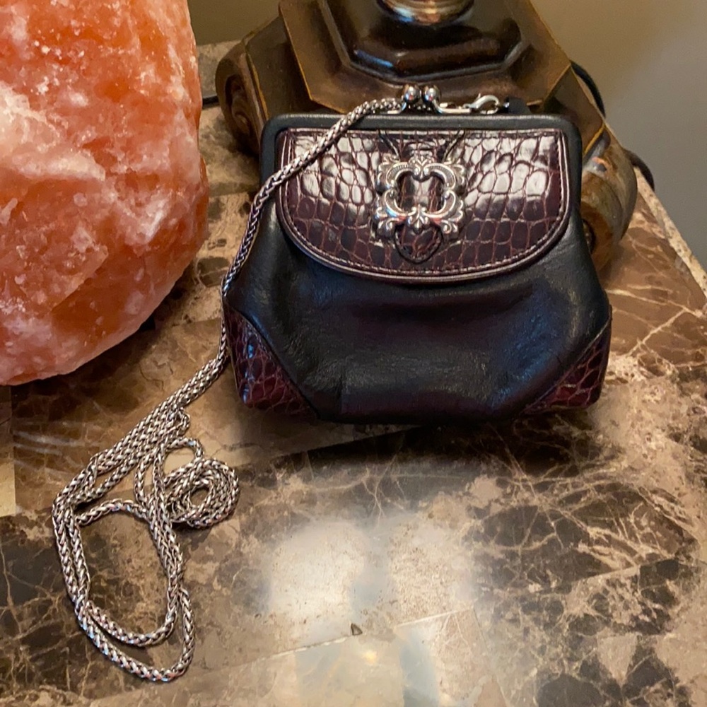 Brighten tiny purse